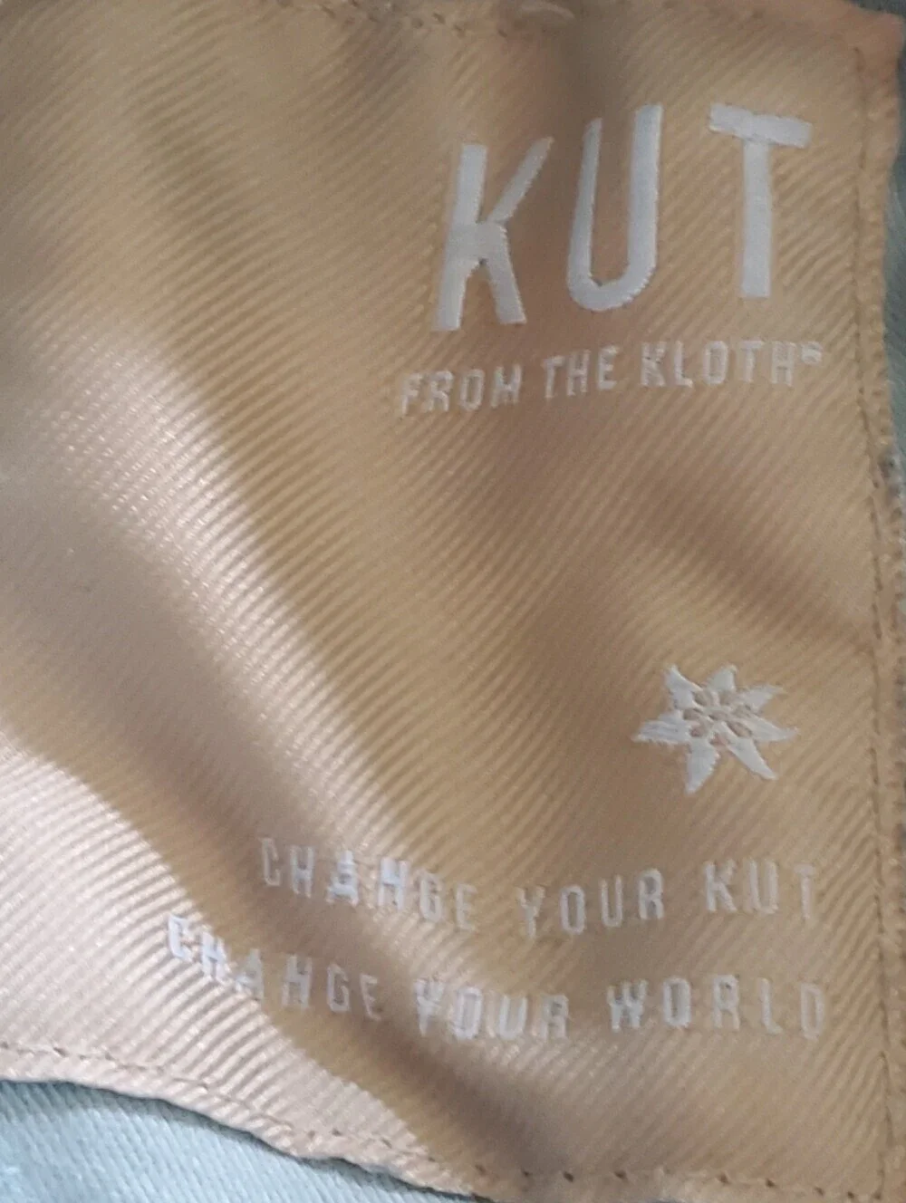 KUT FROM THE KLOTH 16P. RACHAEL FAB AB MOM JEAN. DENIM Crop Ankle